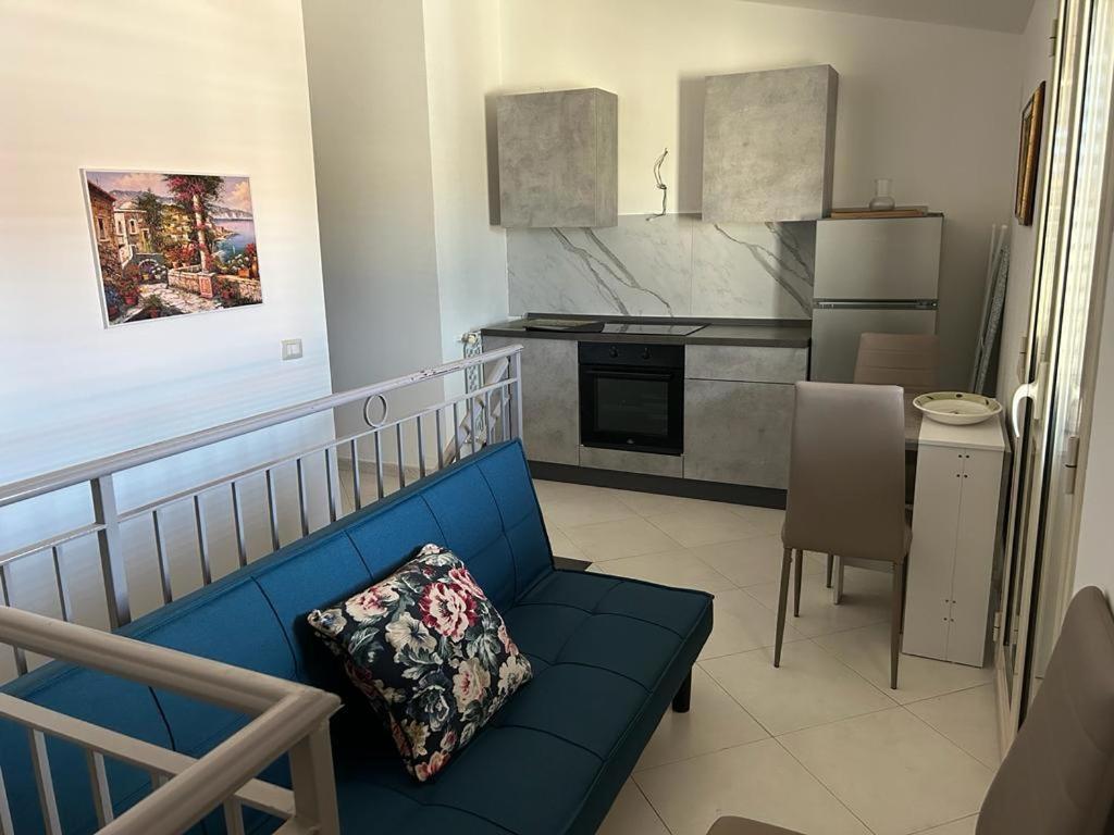 Nina Apartament Giardini Naxos Con Posto Auto Exterior foto