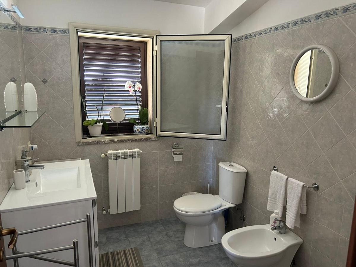 Nina Apartament Giardini Naxos Con Posto Auto Exterior foto